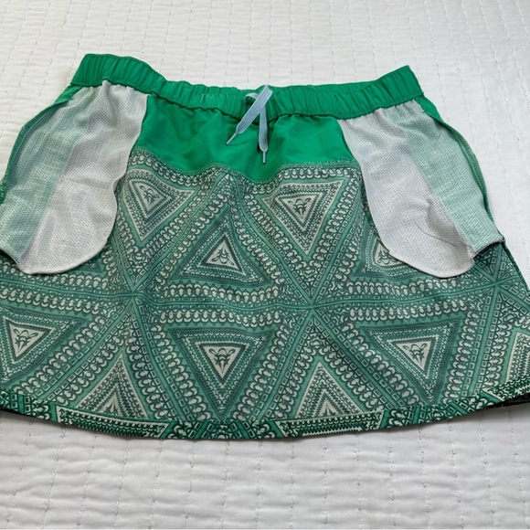 Patagonia Aztec Baggies Green Mini Skirt with Geometric Design With Pockets - Picture 10 of 12